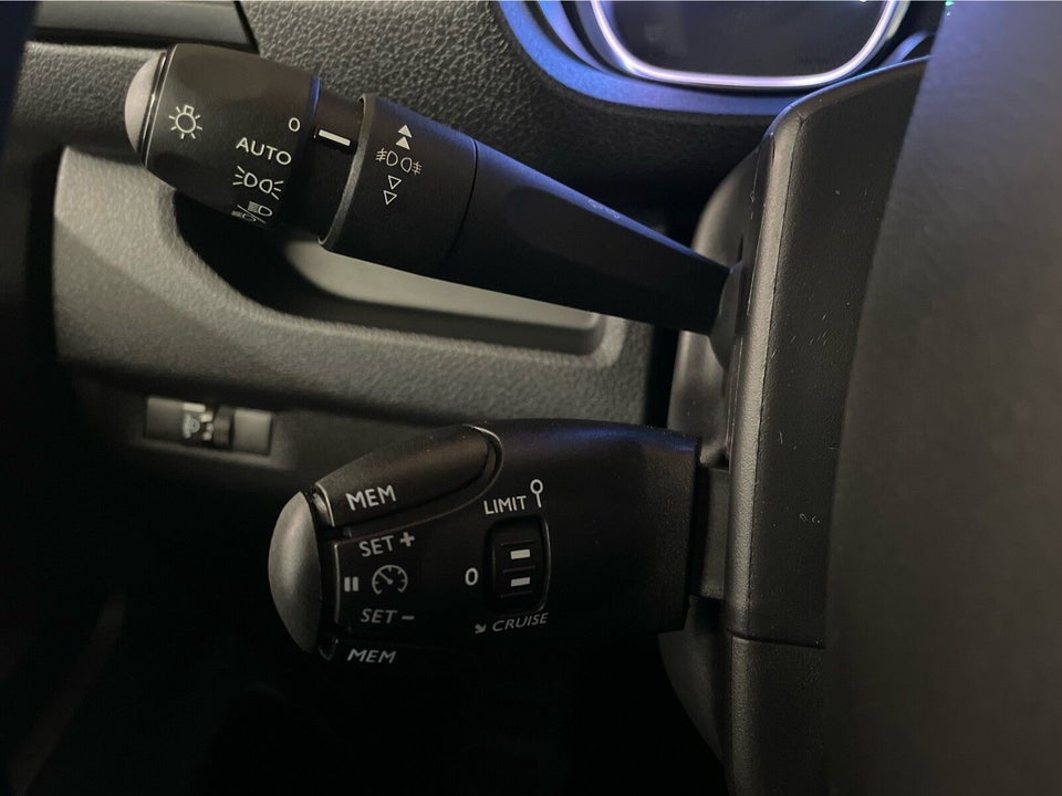 Peugeot e-Expert 75 L2 Premium Van