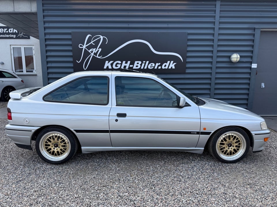 Ford Escort 2,0 RS2000 3d