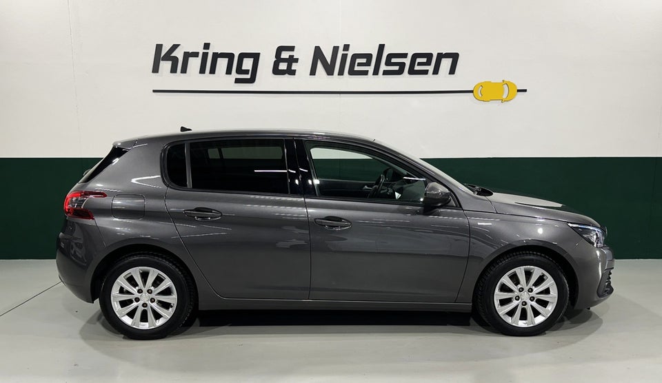 Peugeot 308 1,5 BlueHDi 130 Style 5d