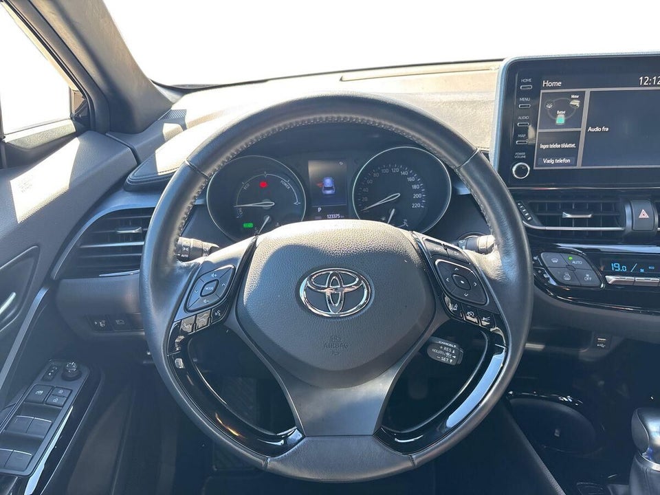 Toyota C-HR 2,0 Hybrid C-LUB Smart CVT 5d