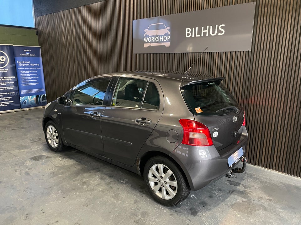 Toyota Yaris 1,4 D-4D Luna Sport 5d