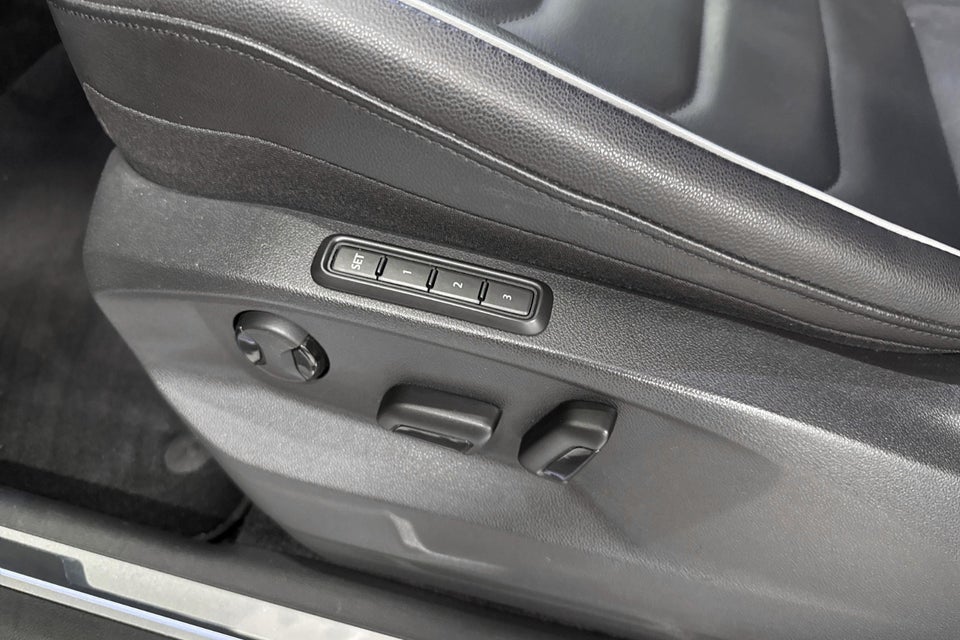 VW Tiguan 1,4 eHybrid Elegance DSG 5d