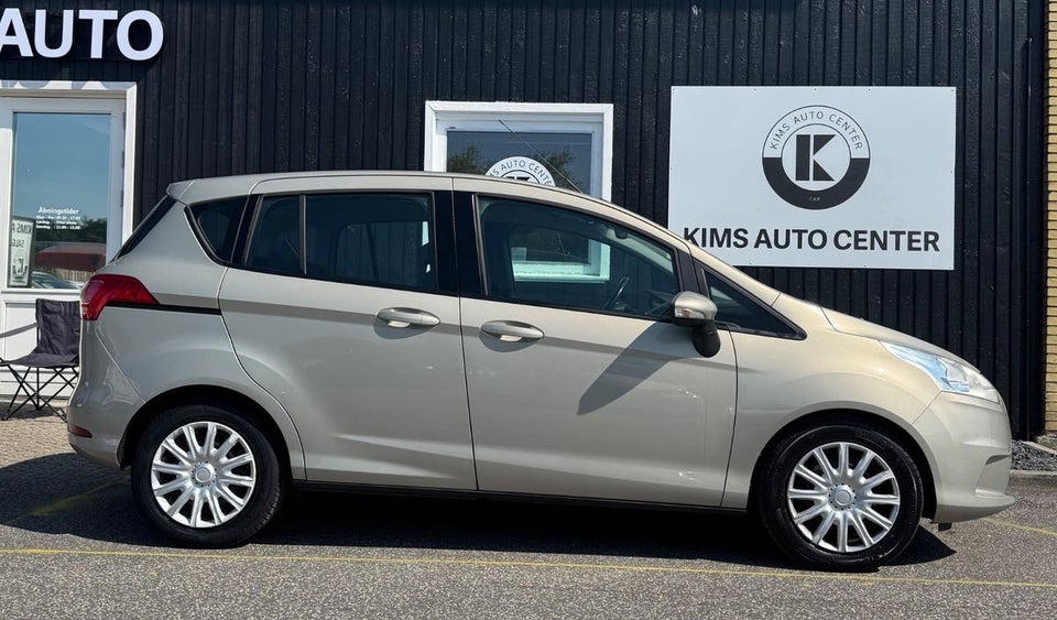 Ford B-MAX 1,0 SCTi 125 Titanium 5d