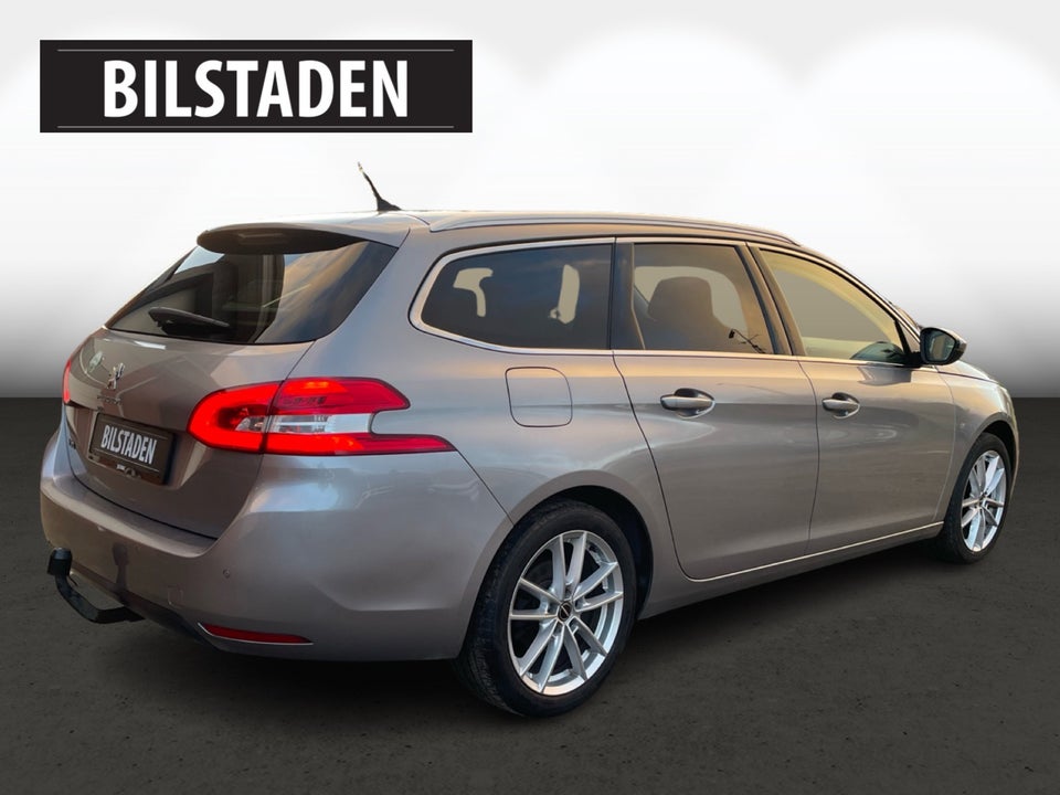 Peugeot 308 1,6 BlueHDi 120 Allure SW 5d