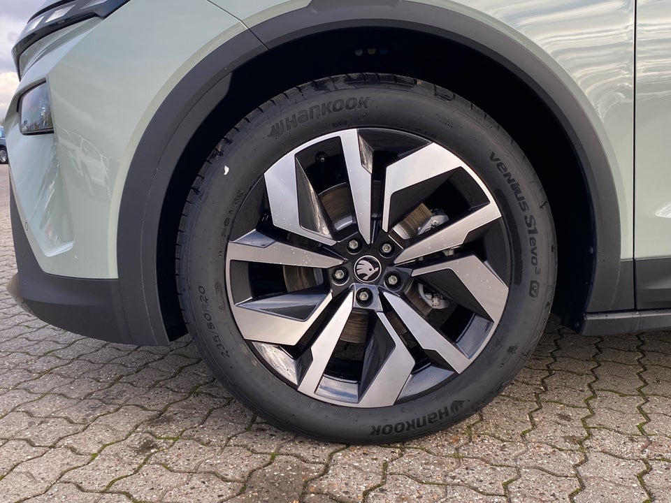 Skoda Elroq 60 iV Sportline 5d