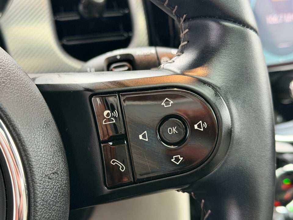 MINI Cooper SE Maximise 3d