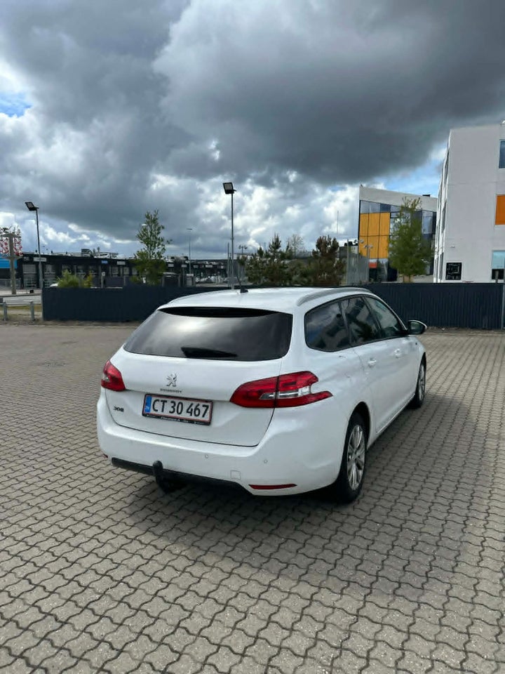Peugeot 308 1,6 BlueHDi 120 Style SW 5d