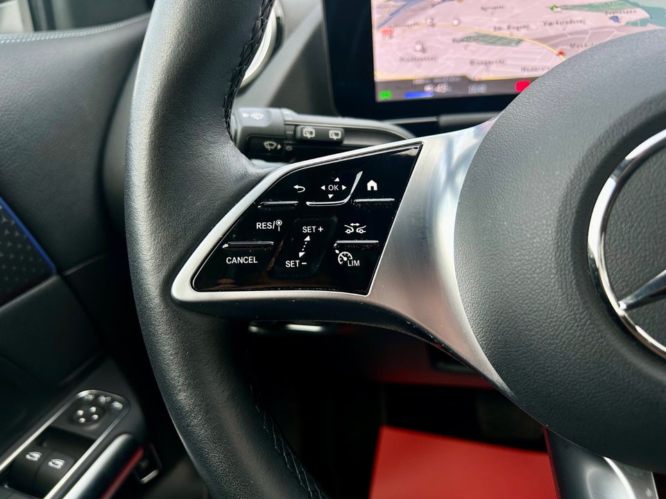 Mercedes EQA300 Progressive 4Matic 5d