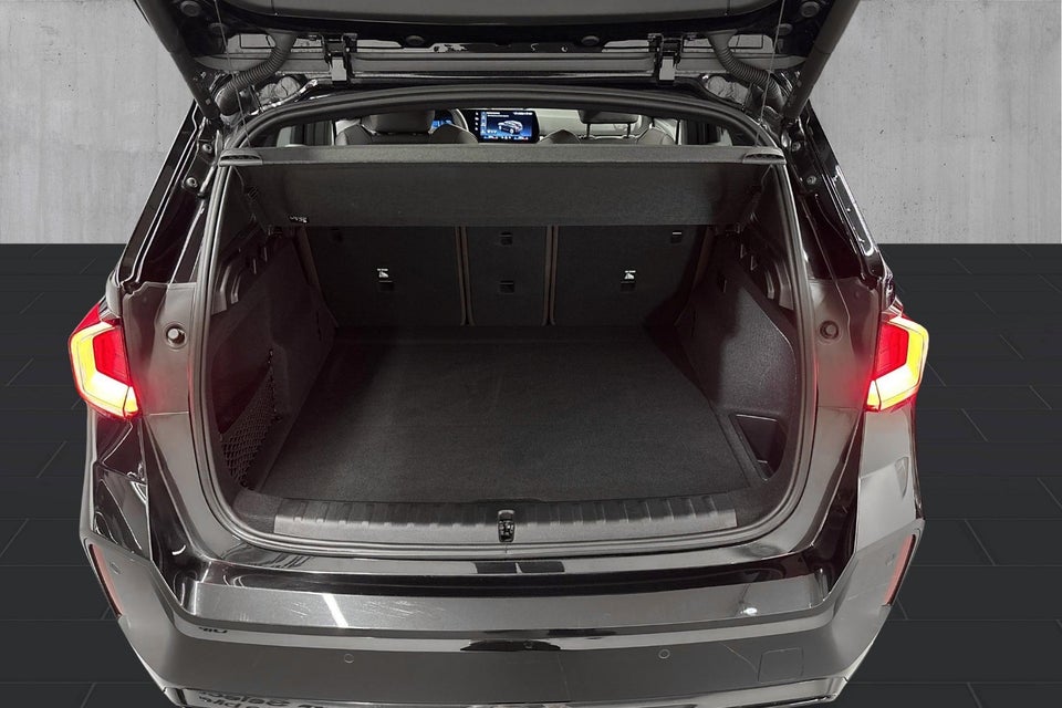 BMW iX1 eDrive20 M-Sport 5d