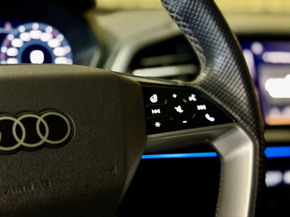 Audi Q4 e-tron 40 S-line 5d