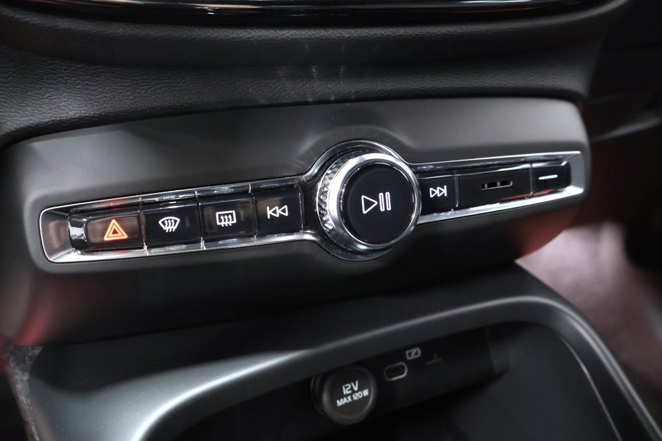 Volvo XC40 P6 ReCharge Core 5d