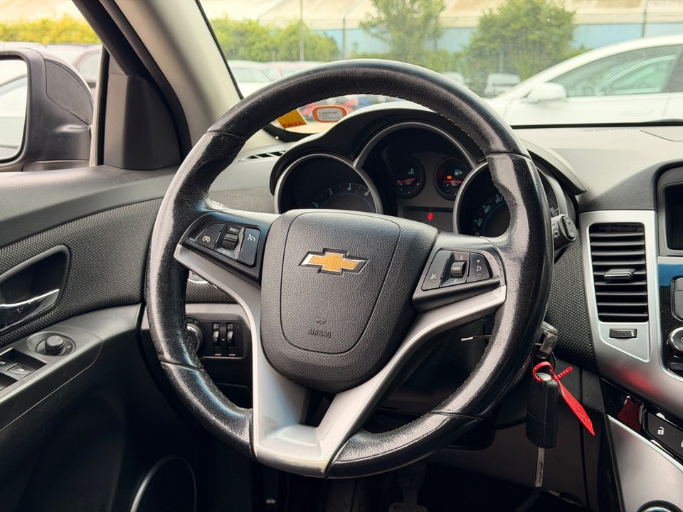 Chevrolet Cruze 1,8 LT 5d
