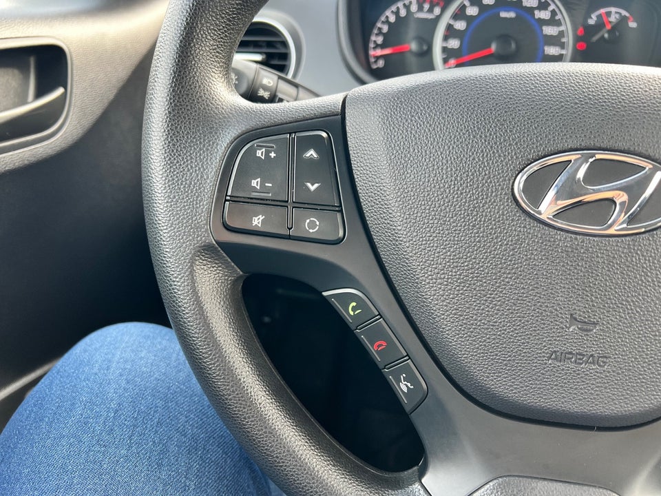 Hyundai i10 1,0 Touch 5d