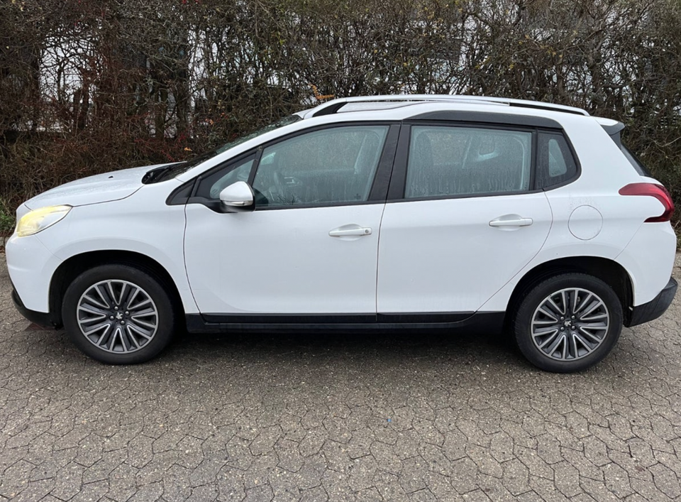 Peugeot 2008 1,2 e-VTi 82 Allure ESG 5d