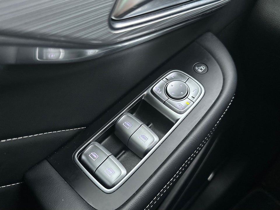 MG Marvel R Luxury 5d