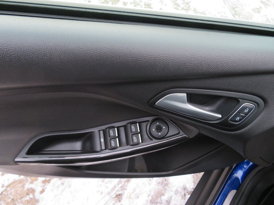 Ford Focus 1,0 SCTi 125 Titanium stc. 5d