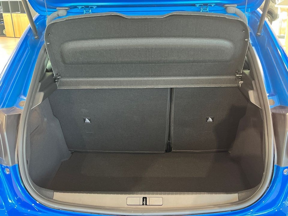 Peugeot e-208 50 Style 5d