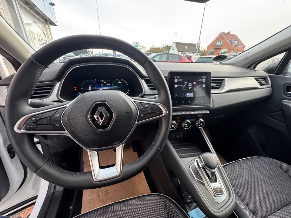 Renault Captur 1,6 E-Tech Intens 5d