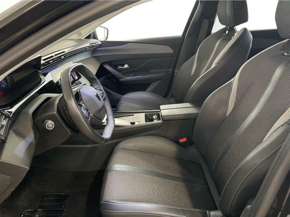 Peugeot 308 1,5 BlueHDi 130 Allure Pack SW EAT8 5d