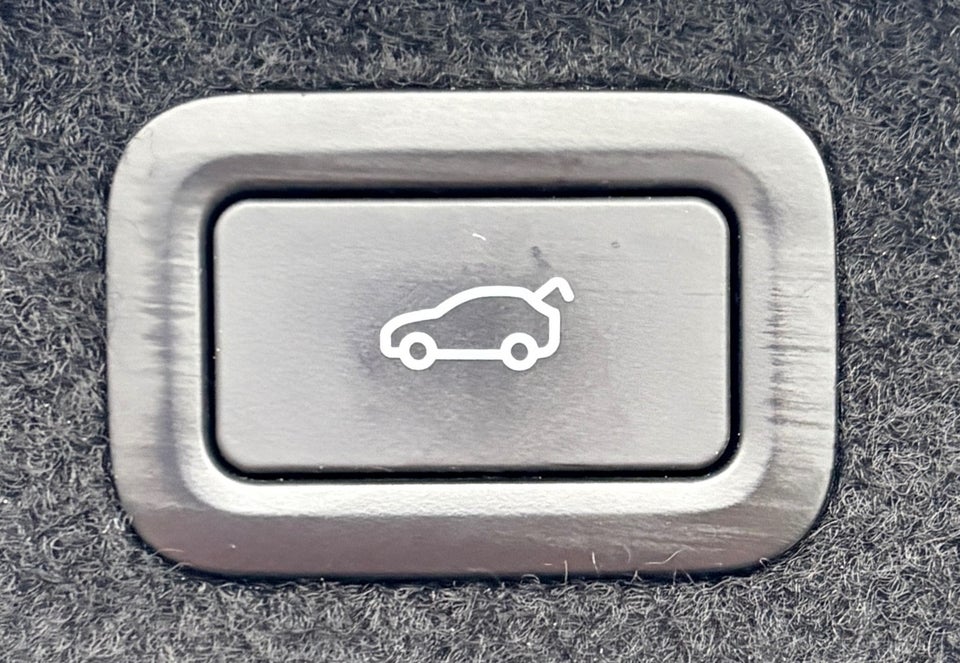 Xpeng P7 Long Range 4d