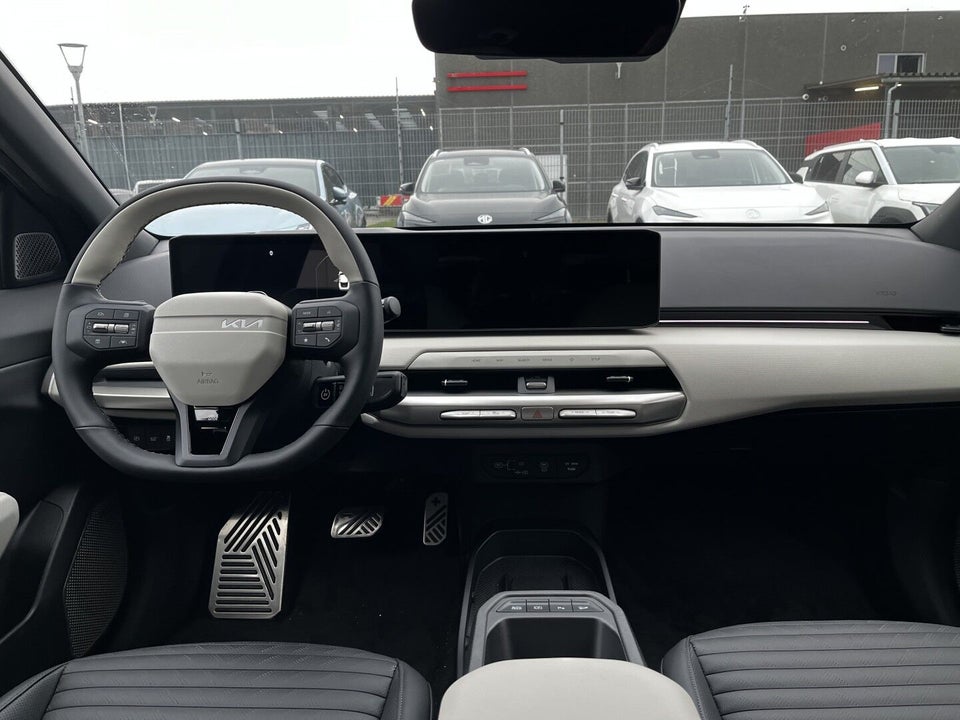 Kia EV4 81 Long Range Upgrade Fastback 4d