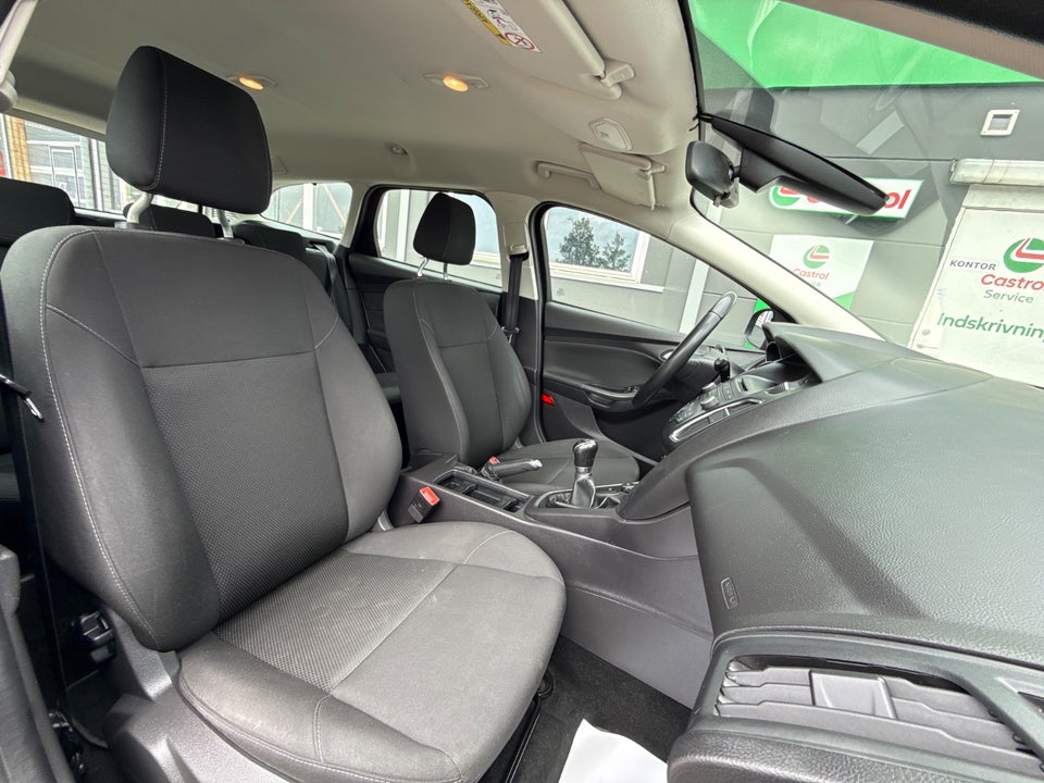 Ford Focus 1,0 SCTi 100 Trend stc. 5d