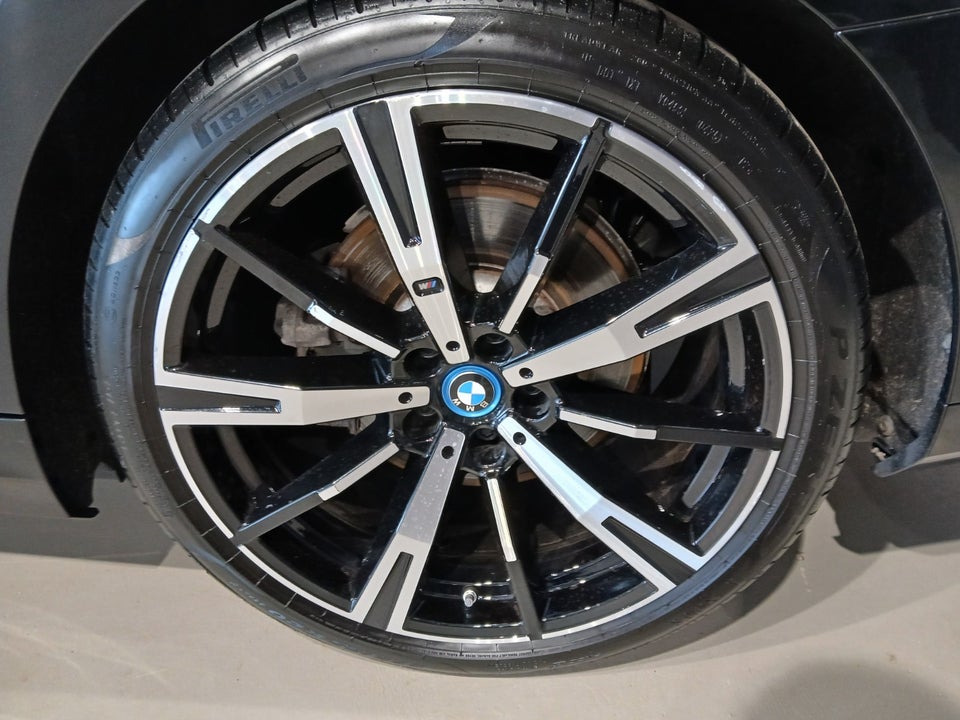 BMW i5 eDrive40 M-Sport 4d