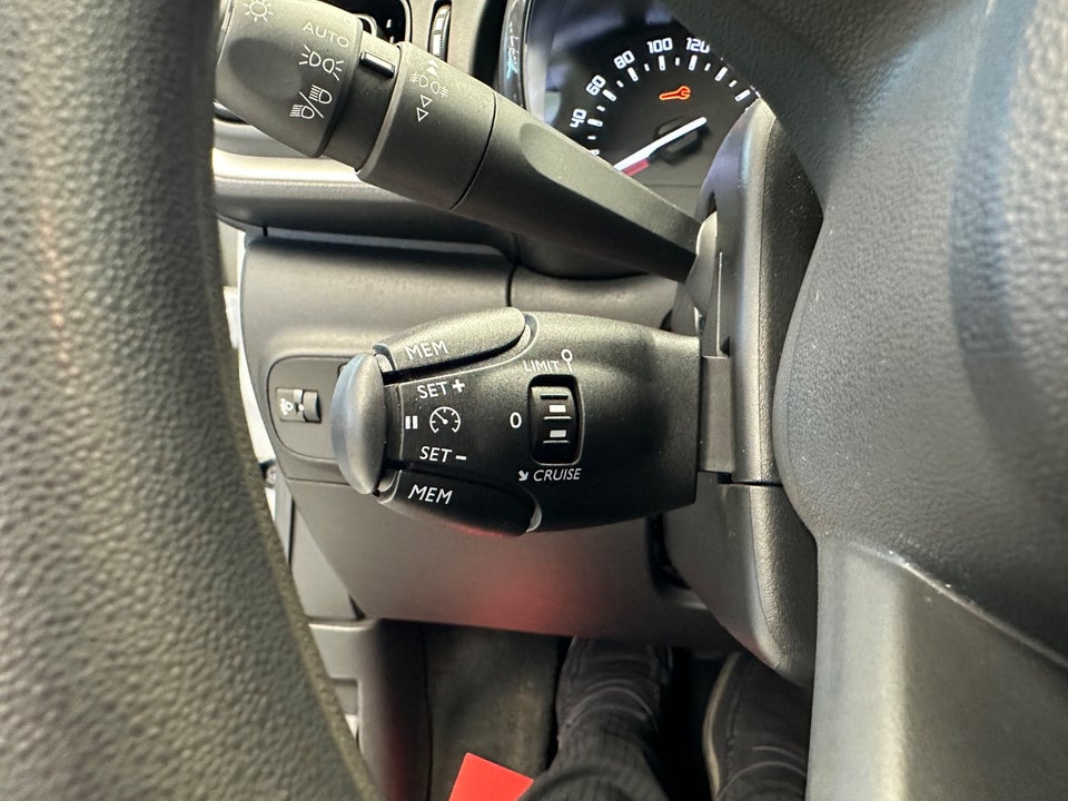 Citroën C3 1,2 PureTech 83 Shine 5d
