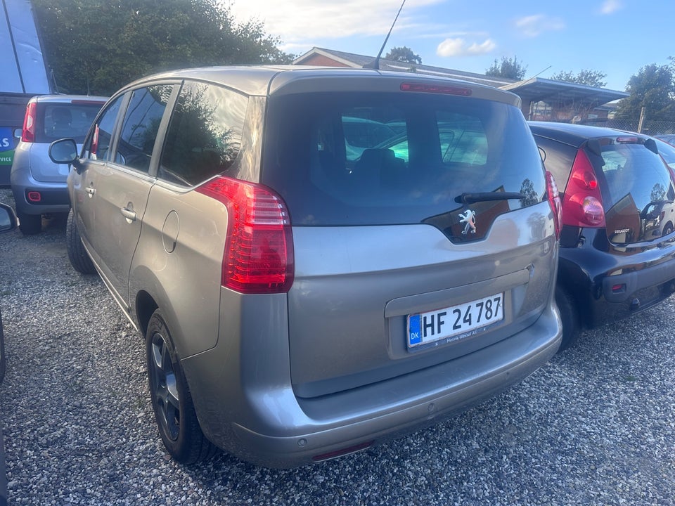 Peugeot 5008 2,0 HDi 150 Premium 7prs 5d
