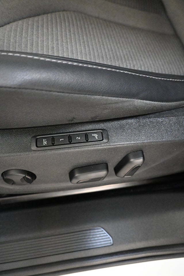 Skoda Enyaq 80 iV Suite 5d