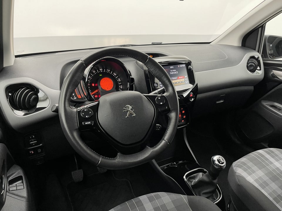 Peugeot 108 1,0 e-VTi 72 Allure+ 5d