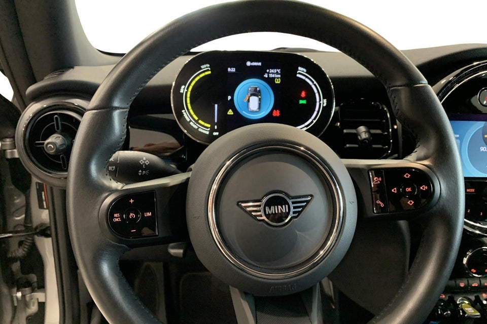 MINI Cooper SE Classic Trim 3d