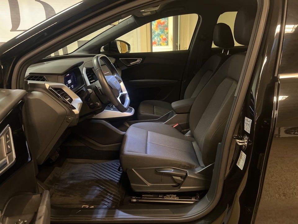 Audi Q4 e-tron 40  5d