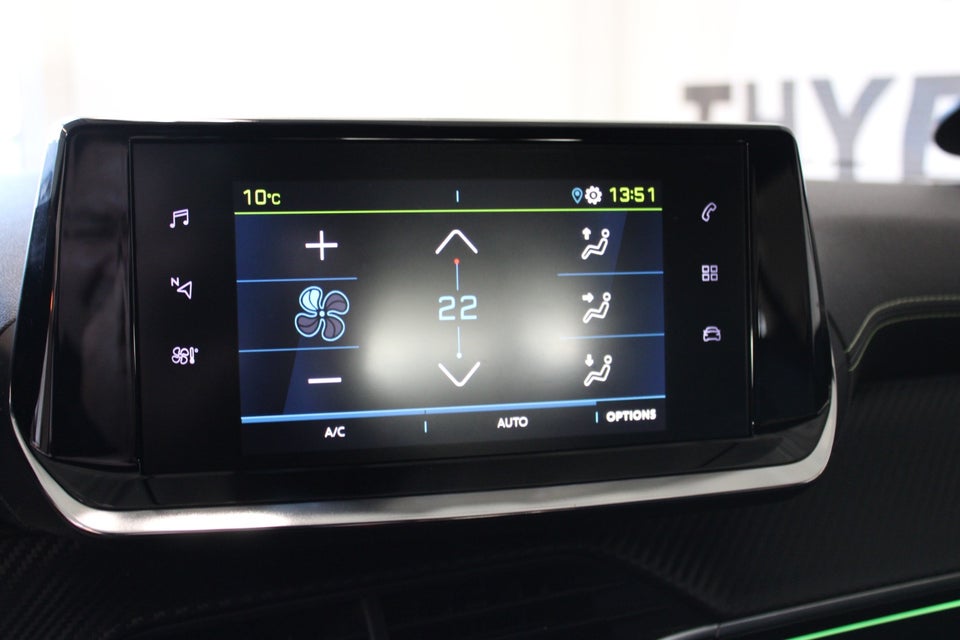 Peugeot e-2008 50 GT Pack 5d