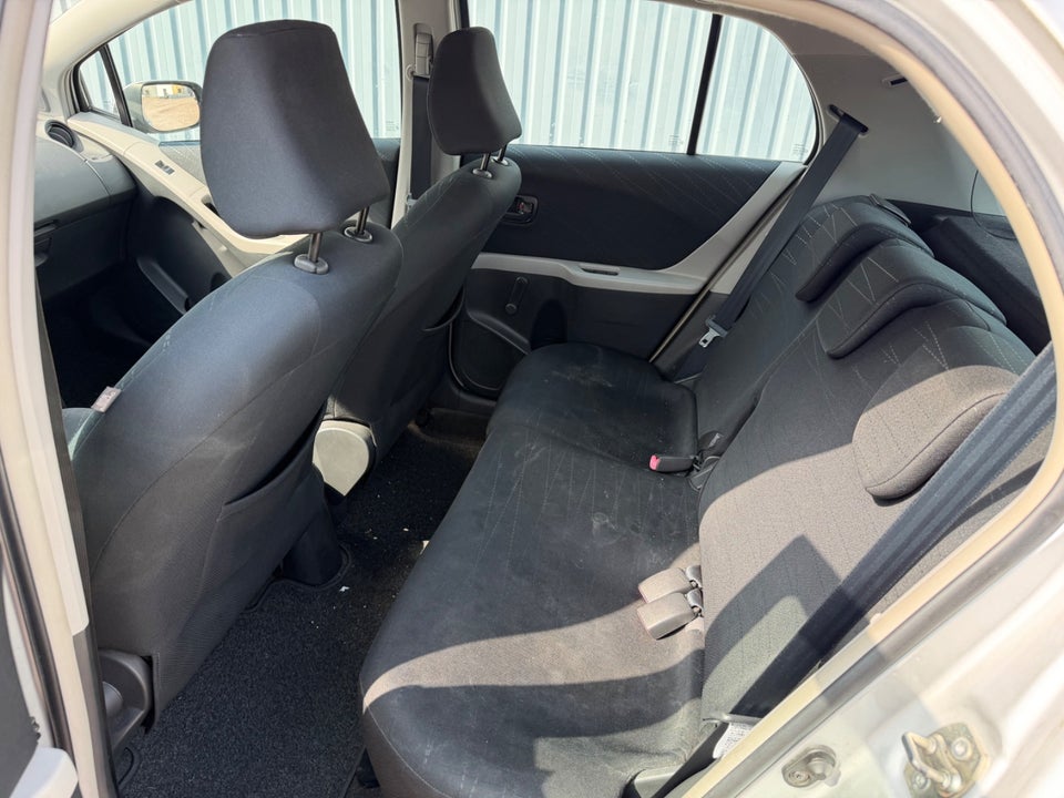 Toyota Yaris 1,3 Terra 5d