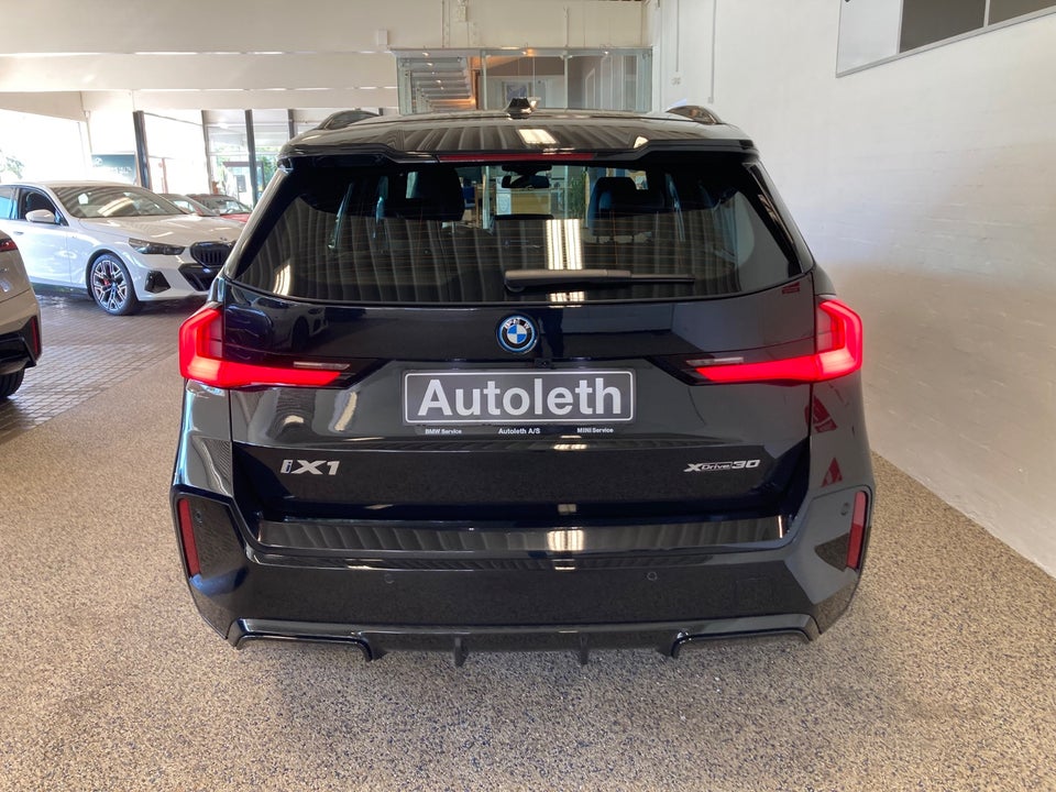 BMW iX1 xDrive30 M-Sport 5d