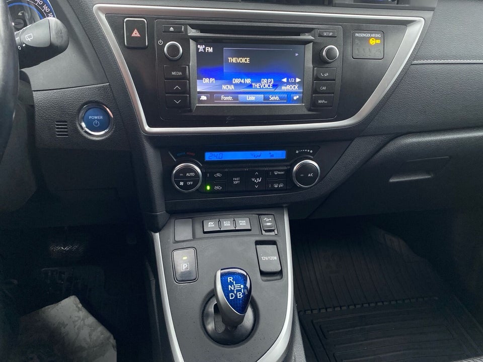 Toyota Auris 1,8 Hybrid H2 Premium CVT 5d