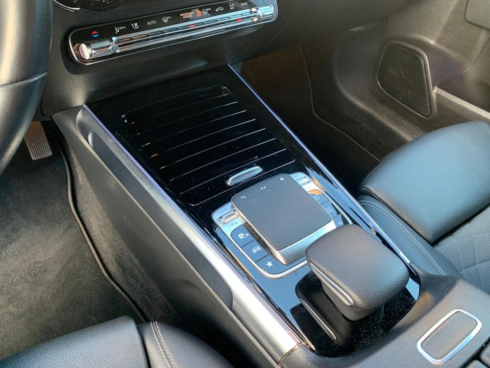 Mercedes GLB200 1,3 Progressive aut. 5d