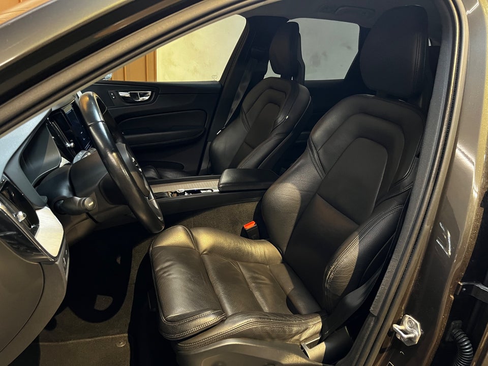 Volvo XC60 2,0 D4 190 Inscription aut. AWD 5d