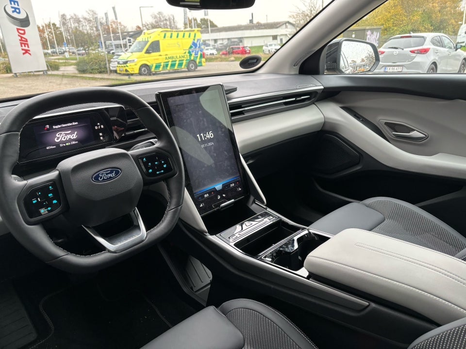 Ford Explorer Select Extended Range 5d