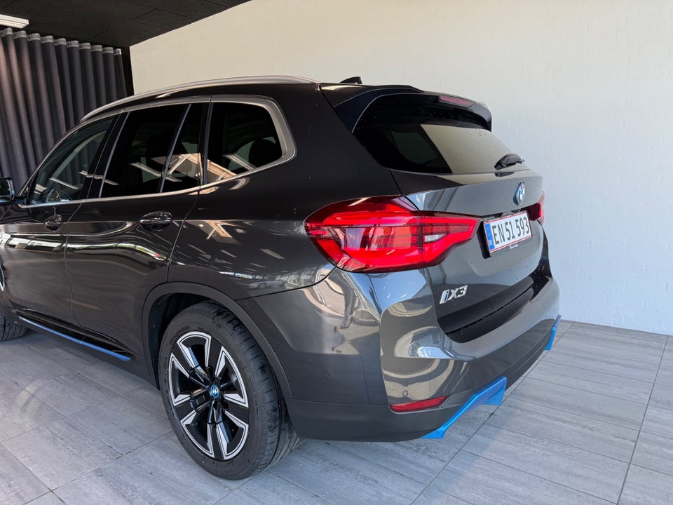 BMW iX3 Charged 5d