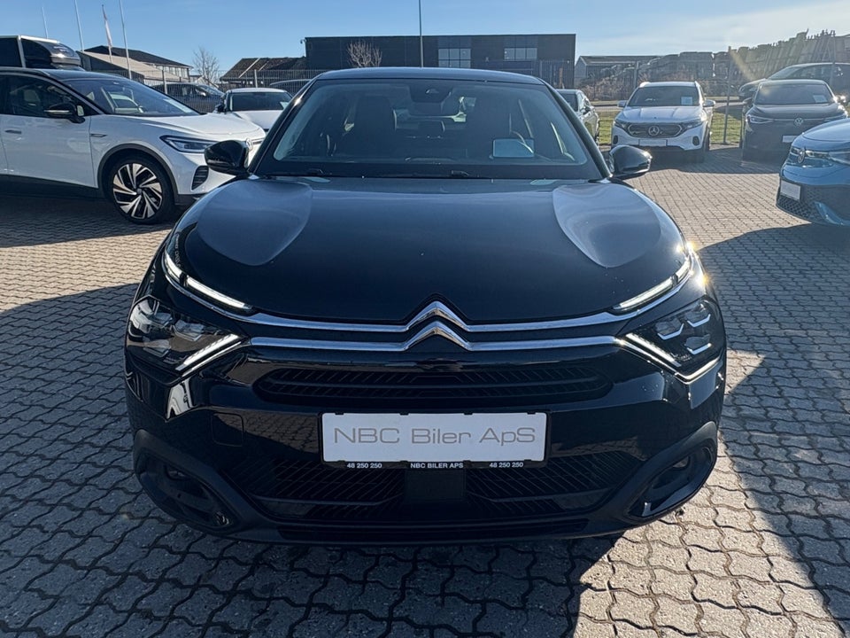 Citroën ë-C4 X 50 Shine 4d