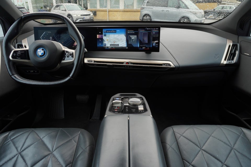 BMW iX xDrive40 M-Sport 5d