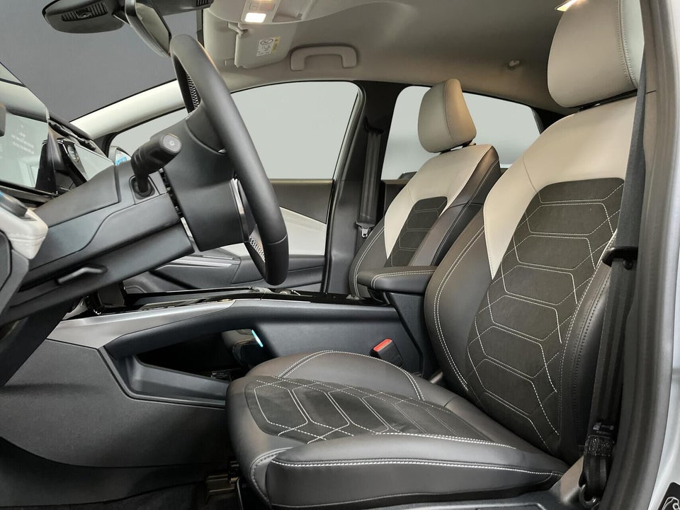 Ford Puma 46 Gen-E Premium 5d