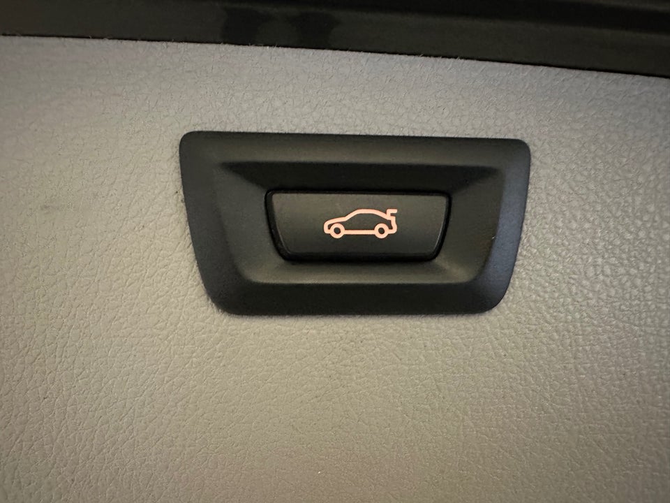 BMW 320d 2,0 Touring aut. 5d