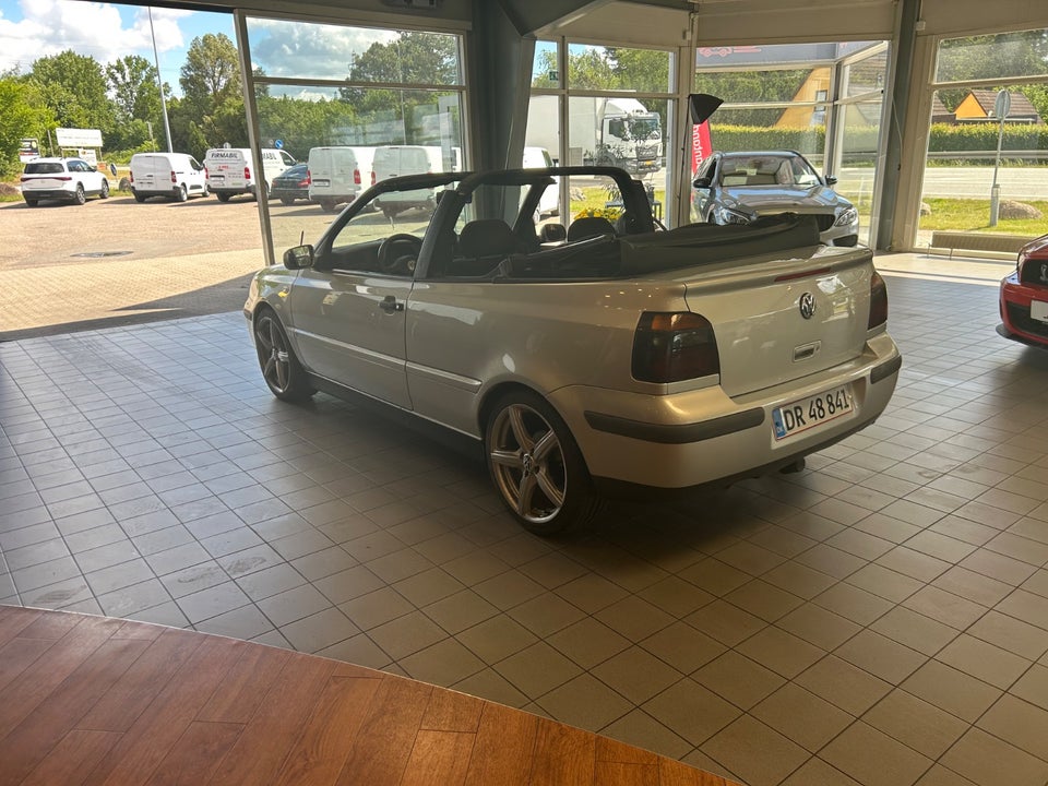 VW Golf IV 1,6 Comfortline Cabriolet 2d