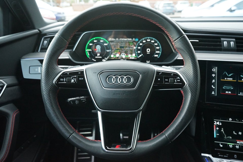 Audi Q8 e-tron 55 S-line Black Style quattro 5d