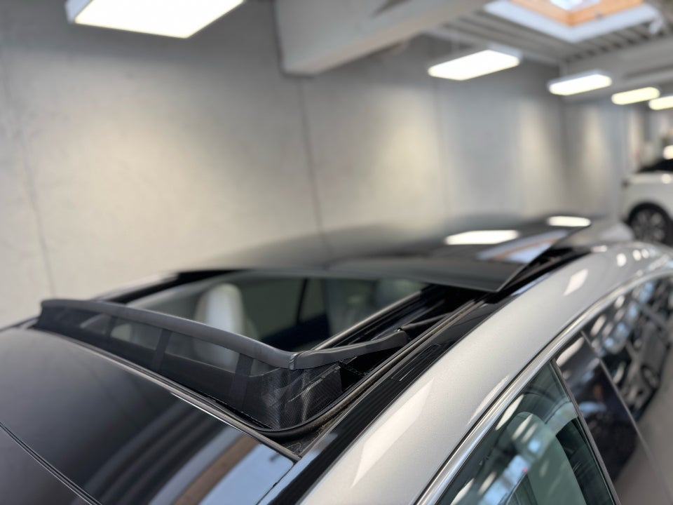 Mercedes EQE300 Electric Art 4d