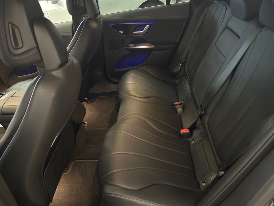 Mercedes EQE300 Avantgarde 4d