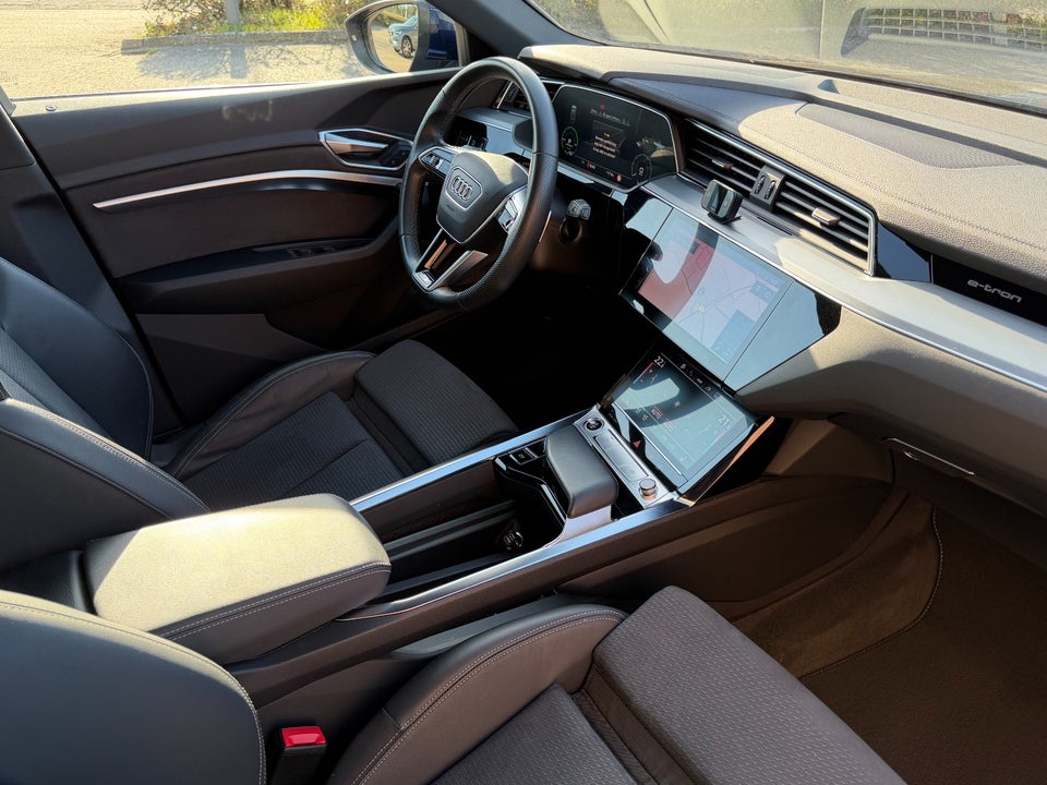 Audi e-tron 55 S-line quattro 5d